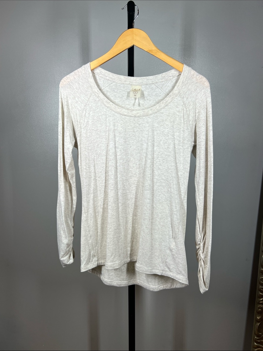 CALIA by Carrie Underwood Lightweight Cream Long-Sleeve Tee